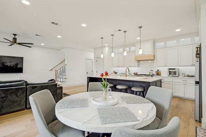 1325 Compton Street, Dallas TX 75203 - Photo 6