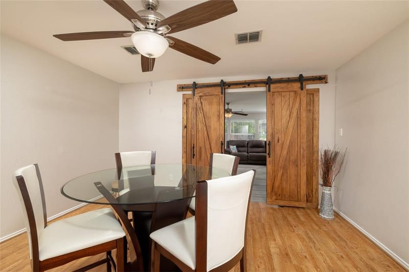 5916 Wisdom Creek Drive, Dallas TX 75249 - Photo 7