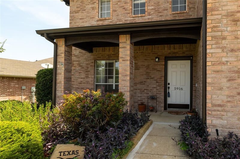 5916 Wisdom Creek Drive, Dallas TX 75249 - Photo 5