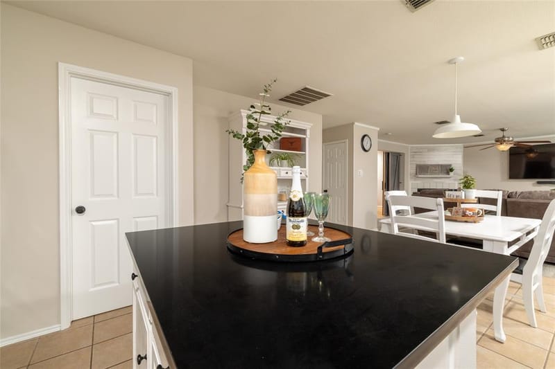 5916 Wisdom Creek Drive, Dallas TX 75249 - Photo 20