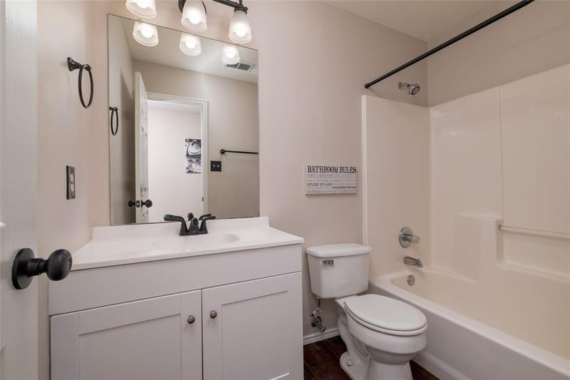 5916 Wisdom Creek Drive, Dallas TX 75249 - Photo 24