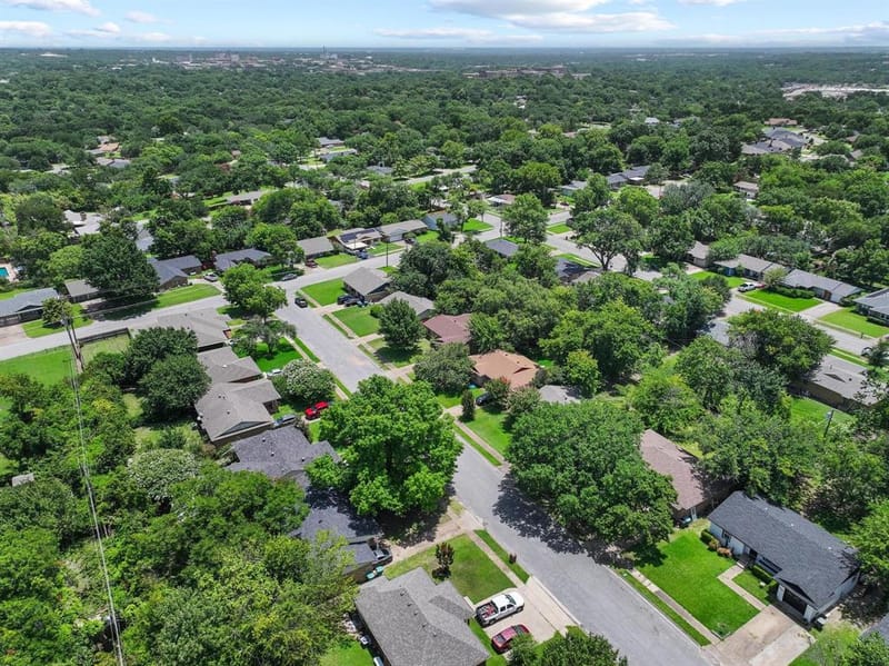 1704 W Birge Street, Sherman TX 75092 - Photo 6