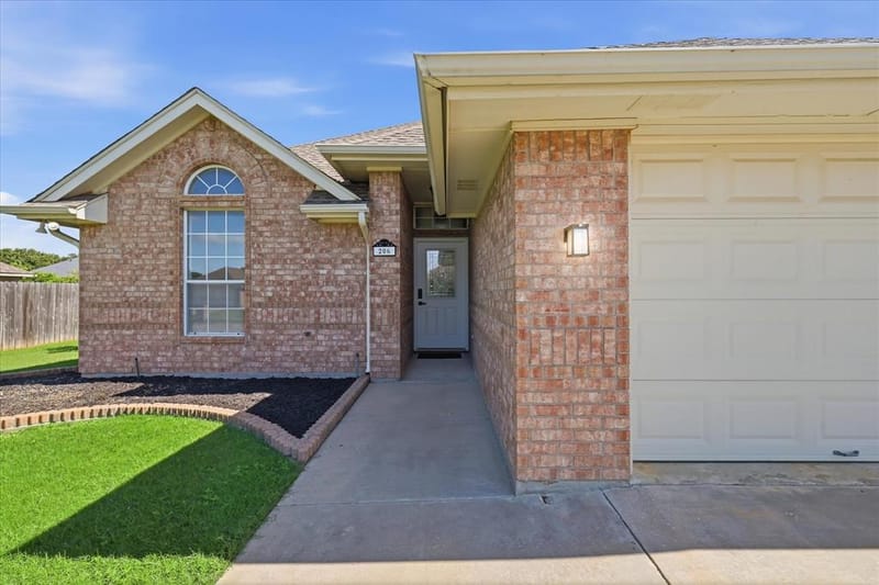206 Mourning Dove Lane, Krum TX 76249 - Photo 5
