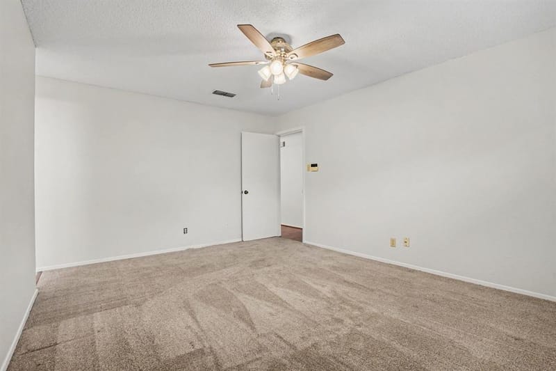 2721 Lucas Drive, Arlington TX 76015 - Photo 20