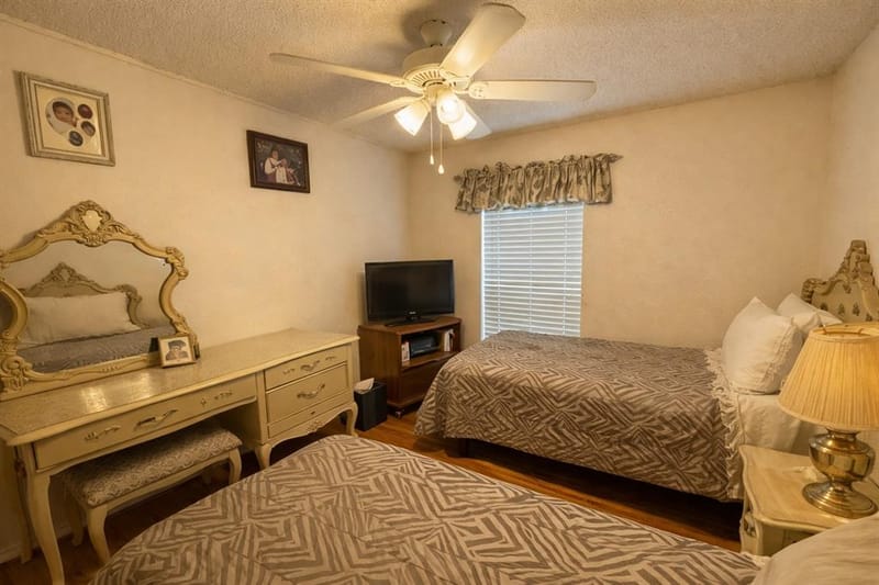 2919 Riviera Drive, Garland TX 75040 - Photo 10