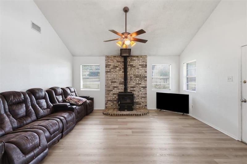 112 Spanish Trail, Weatherford TX 76088 - Photo 9