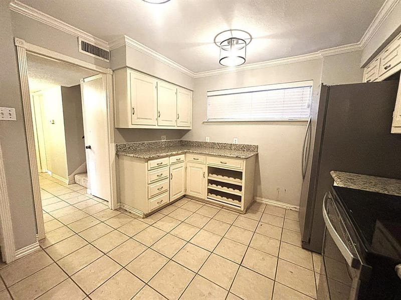 2969 Country Place Circle, Carrollton TX 75006 - Photo 11