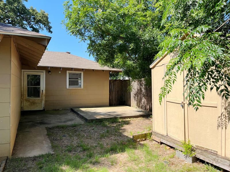 1601 W Bond Street, Denison TX 75020 - Photo 5
