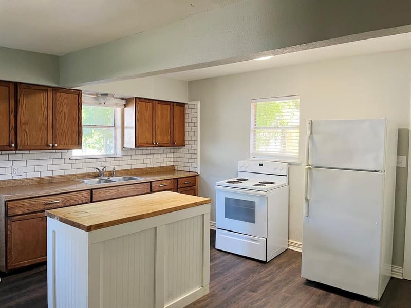 1601 W Bond Street, Denison TX 75020 - Photo 10