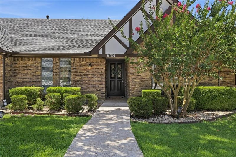 6706 La Manga Drive, Dallas TX 75248 - Photo 2