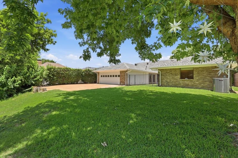 6706 La Manga Drive, Dallas TX 75248 - Photo 24