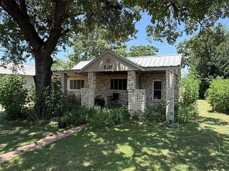2803 Avenue C, Brownwood TX 76801 - Photo 3