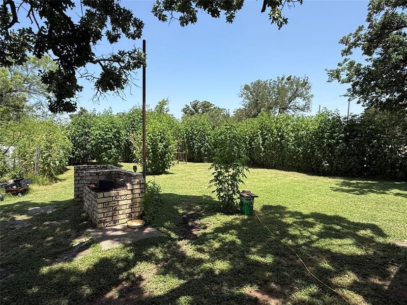 2803 Avenue C, Brownwood TX 76801 - Photo 20