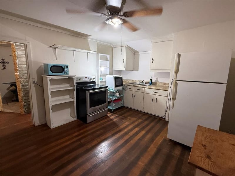 2803 Avenue C, Brownwood TX 76801 - Photo 9