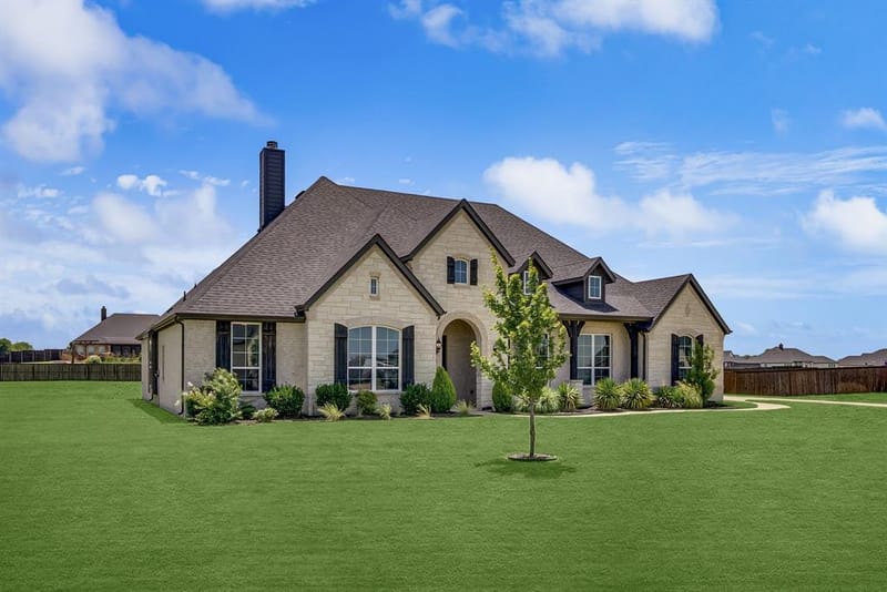 610 Cimarron Meadows Drive, Waxahachie TX 75167 - Photo 3