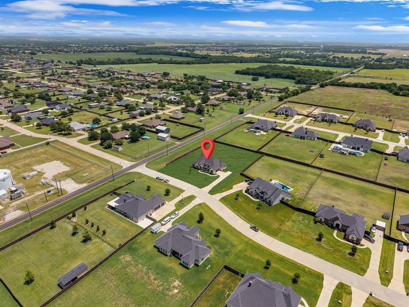 610 Cimarron Meadows Drive, Waxahachie TX 75167 - Photo 5