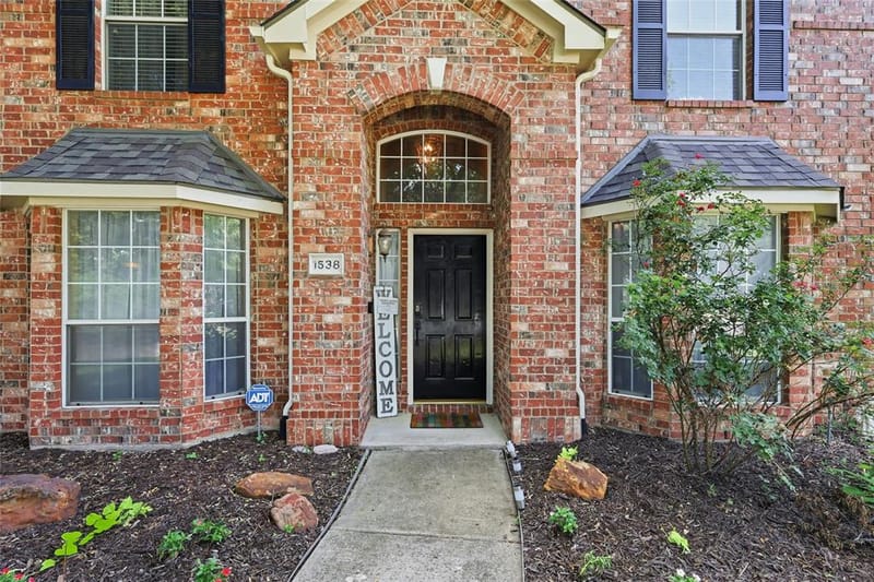 1538 Highland Lakes Drive, Keller TX 76248 - Photo 2