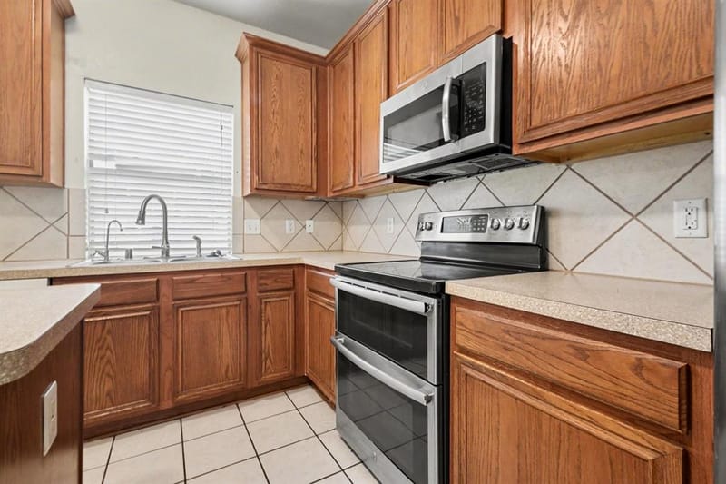 3425 Hermalinda Drive, Denton TX 76207 - Photo 15