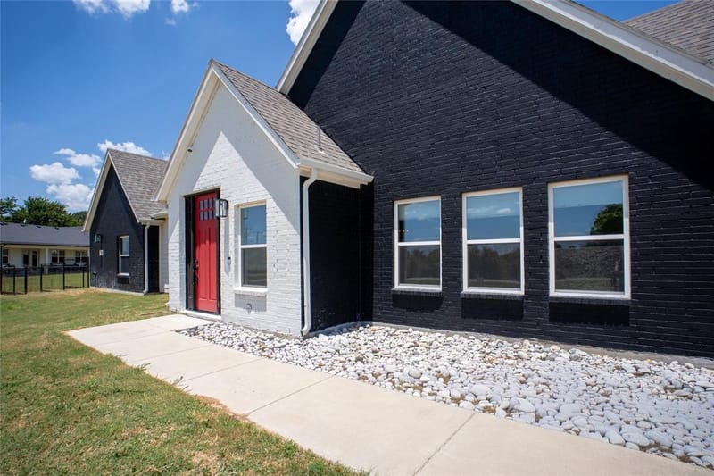 311 Dobbs Trail, Springtown TX 76082 - Photo 3