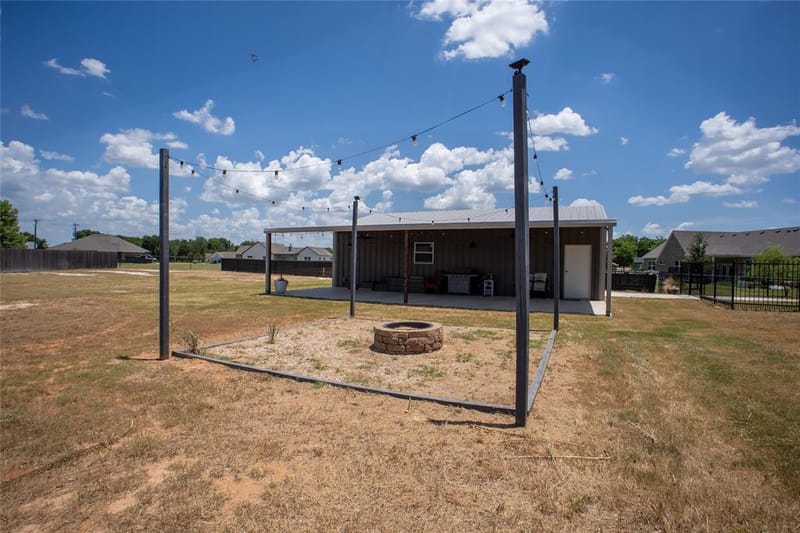 311 Dobbs Trail, Springtown TX 76082 - Photo 8