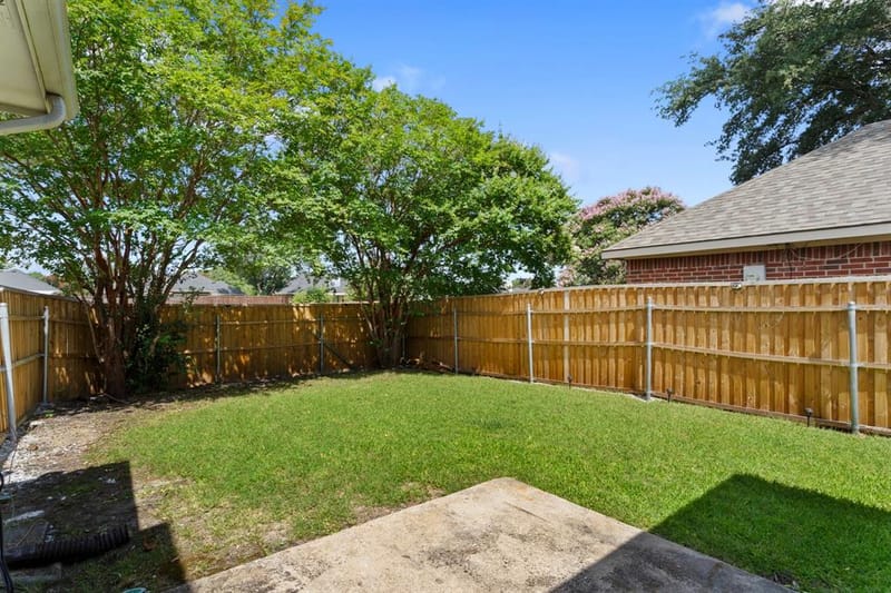 1229 Clear Creek Drive, Mesquite TX 75181 - Photo 5