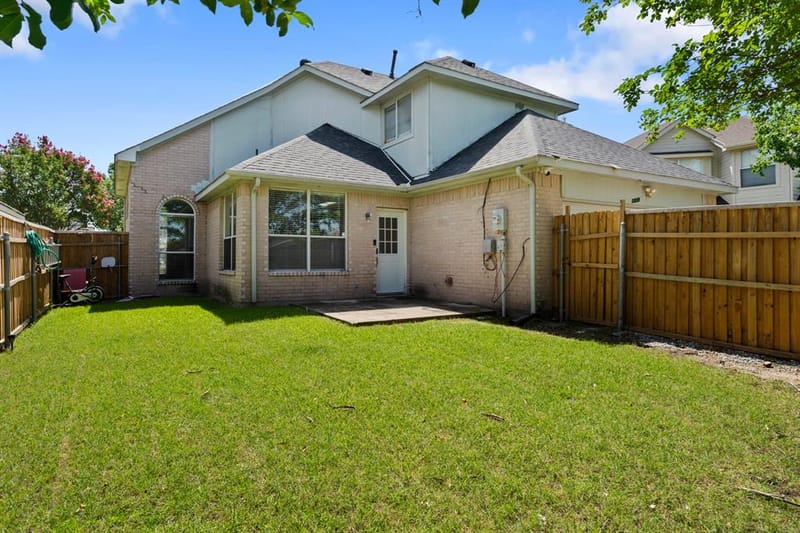 1229 Clear Creek Drive, Mesquite TX 75181 - Photo 4