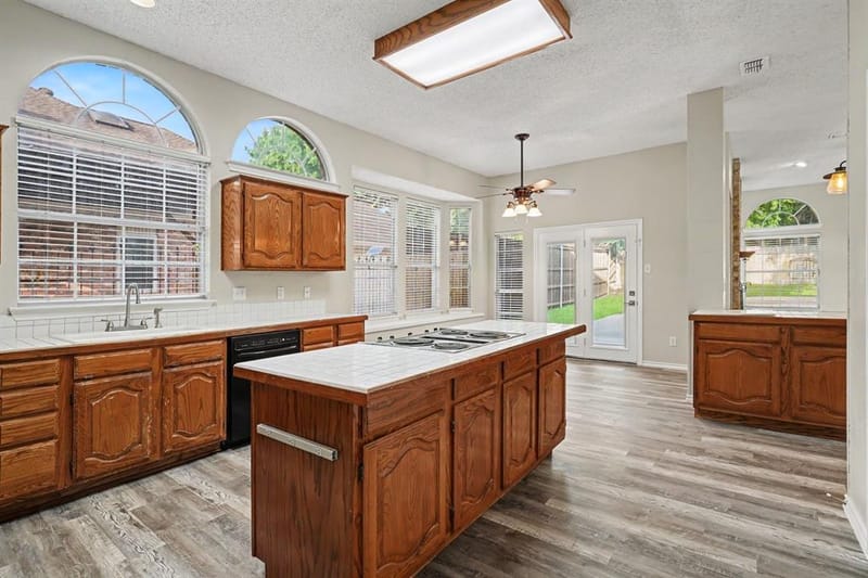 8017 Arlie Lane, North Richland Hills TX 76182 - Photo 15