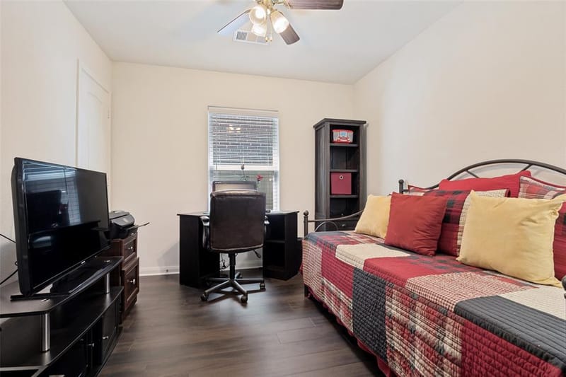 1614 Park Trails Boulevard, Princeton TX 75407 - Photo 6