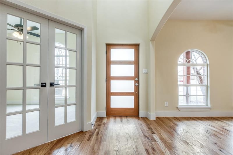 11651 Yoakum Drive, Frisco TX 75035 - Photo 2