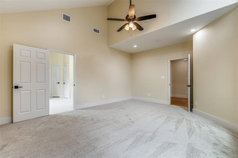 11651 Yoakum Drive, Frisco TX 75035 - Photo 8