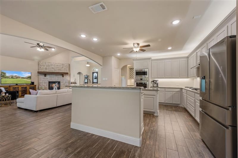 508 Ambergate Drive, Shady Shores TX 76208 - Photo 11