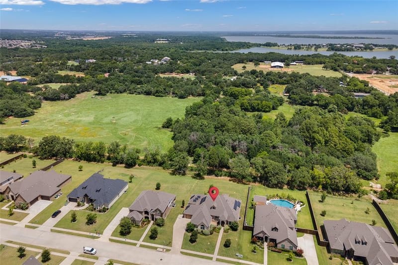 508 Ambergate Drive, Shady Shores TX 76208 - Photo 29