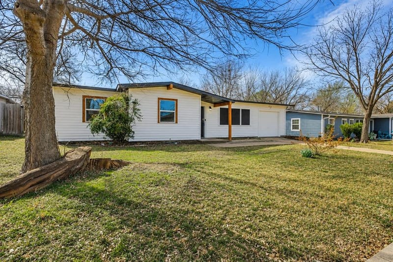 800 E Tucker Boulevard, Arlington TX 76010 - Photo 2