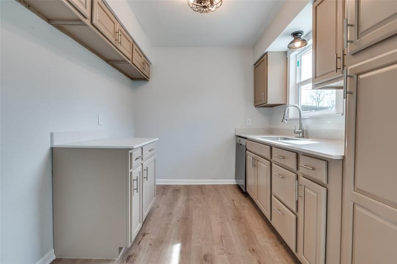 800 E Tucker Boulevard, Arlington TX 76010 - Photo 10