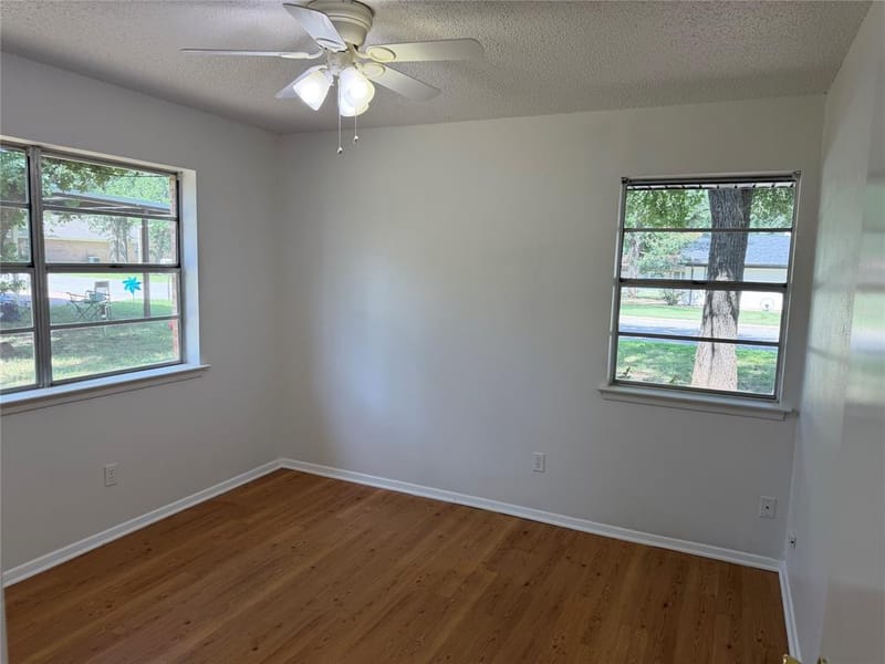 504 Austin Drive, Mineral Wells TX 76067 - Photo 23