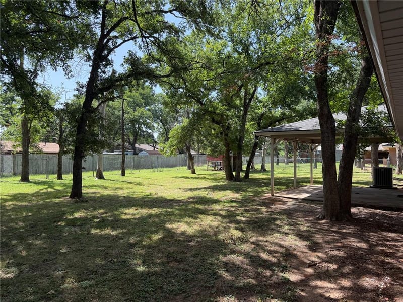 504 Austin Drive, Mineral Wells TX 76067 - Photo 29