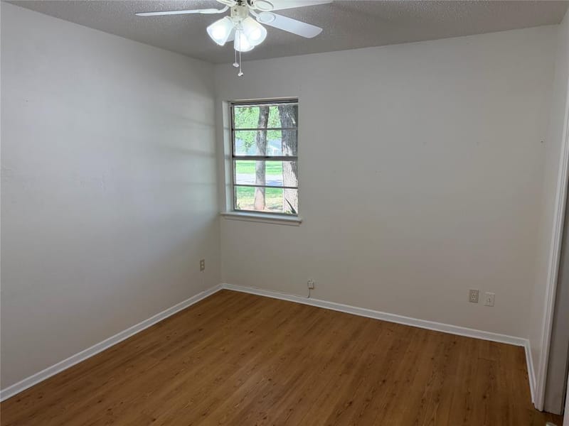 504 Austin Drive, Mineral Wells TX 76067 - Photo 21