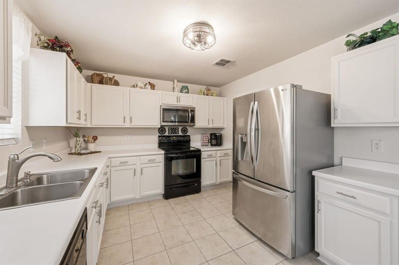 1828 Kittredge Way, Fort Worth TX 76247 - Photo 12