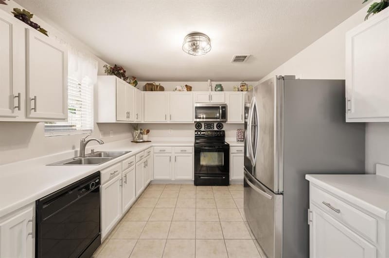 1828 Kittredge Way, Fort Worth TX 76247 - Photo 11