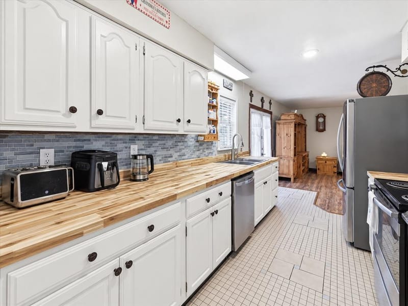 1322 Paris Drive, Garland TX 75040 - Photo 2