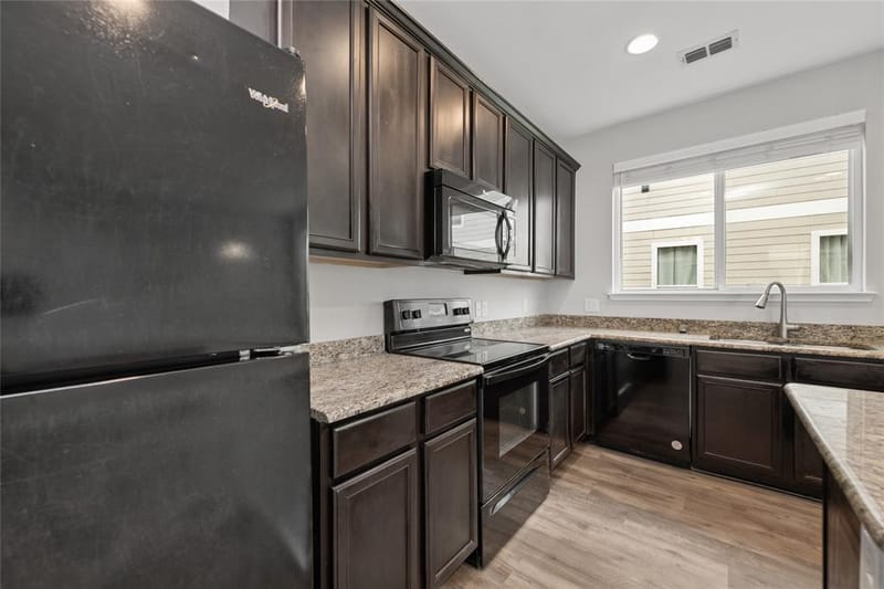 1009 Providence Boulevard, Providence Village TX 76227 - Photo 7