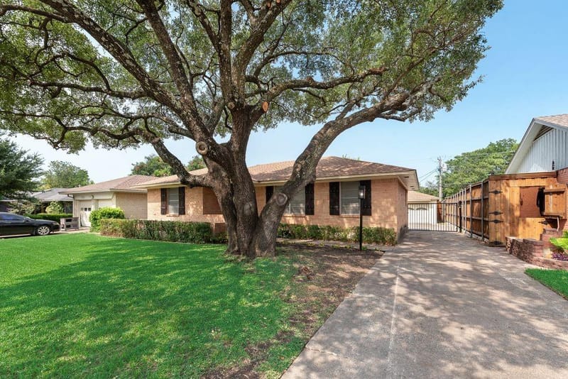 9107 Lindaro Lane, Dallas TX 75228 - Photo 6