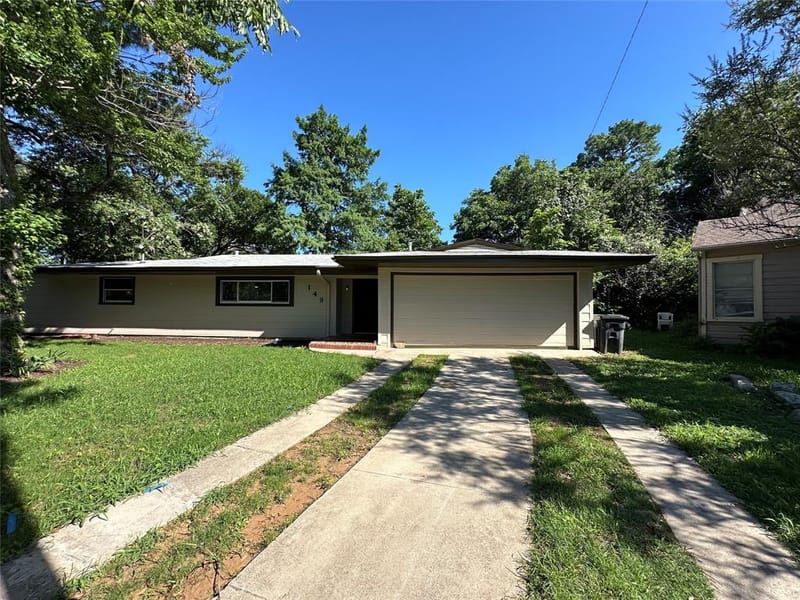 149 Parkwood Avenue, Arlington TX 76013 - Photo 2