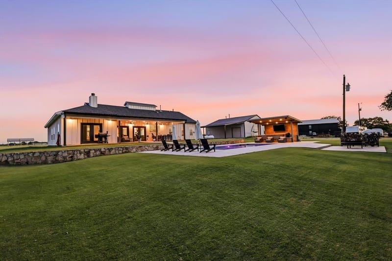 596 County Road 4668, Rhome TX 76078 - Photo 4