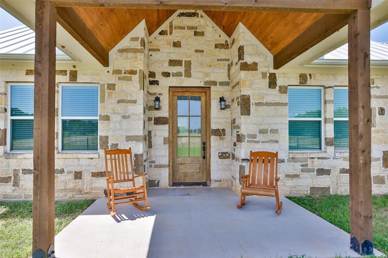 405 County Road 156, Whitesboro TX 76273 - Photo 14