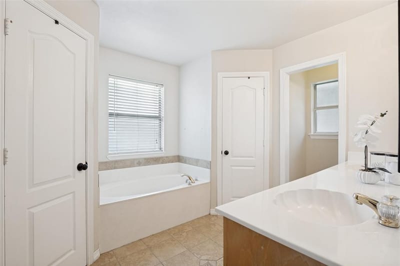 521 Wild Springs Drive, Midlothian TX 76065 - Photo 8