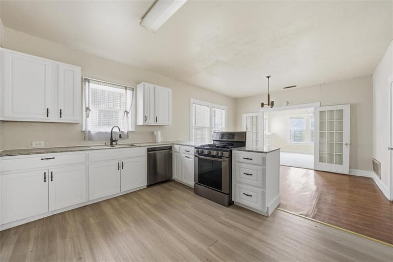 2012 N 5th Street, Waco TX 76708 - Photo 6
