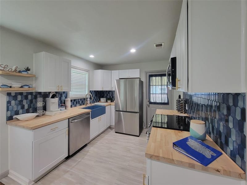 6601 Six J Court, Granbury TX 76049 - Photo 12