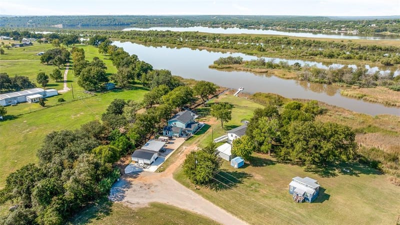 2520 Long Creek, Granbury TX 76049 - Photo 32