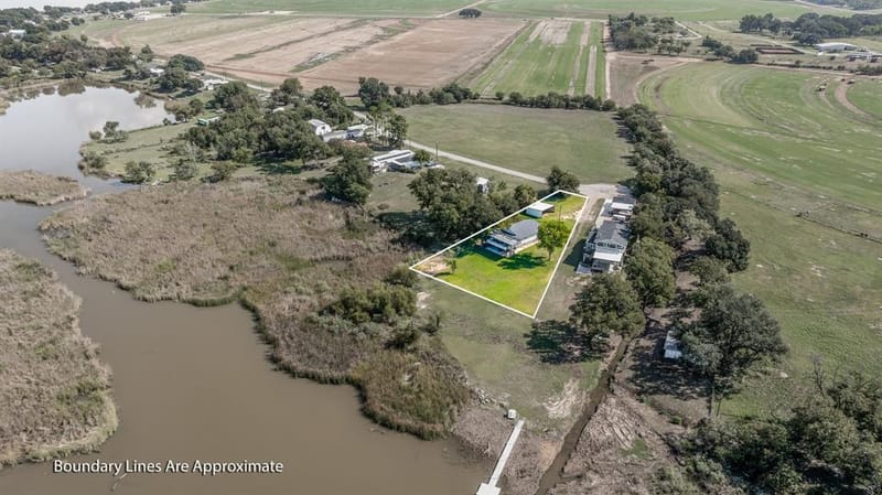 2520 Long Creek, Granbury TX 76049 - Photo 35